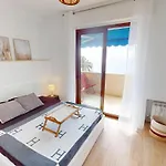 Superbe 4p Renove Climatise Avec Terrasse Proche Et Centre - Fr-1-196-359 * Menton