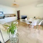 Apartment Superbe 4p Renove Climatise Avec Terrasse Proche Et Centre - Fr-1-196-359 *