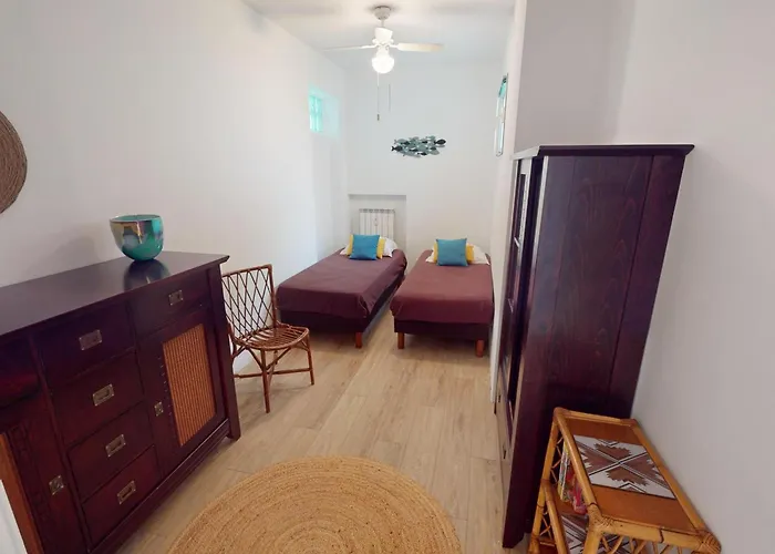 Superbe 4p Renove Climatise Avec Terrasse Proche Et Centre - Fr-1-196-359 Daire *